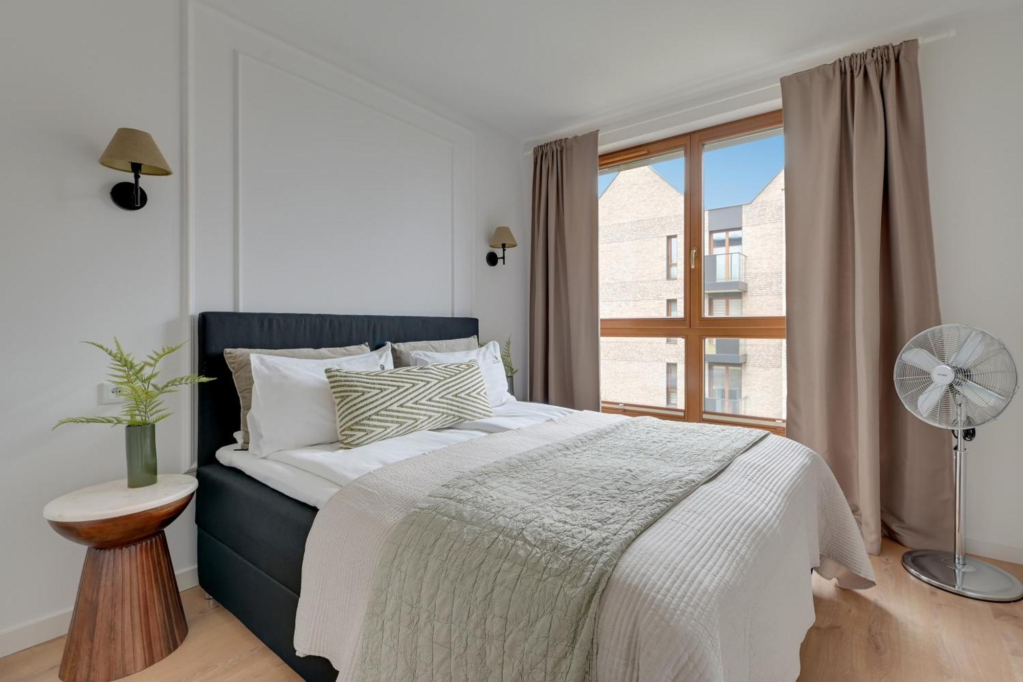 Front Park Apartments With Parking By Lion Apartments Danzica Esterno foto